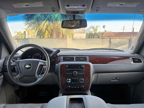 Used 2012 Chevrolet Avalanche LT w/ All-Star Edition RWD image 5