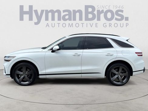 Used 2023 Genesis GV70 2.5T w/ Sport Prestige Package AWD/4WD image 6