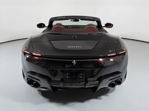 Used 2024 Ferrari Roma Spider image 27