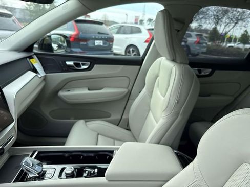New 2026 Volvo XC60 B5 Ultra w/ Climate Package image 19
