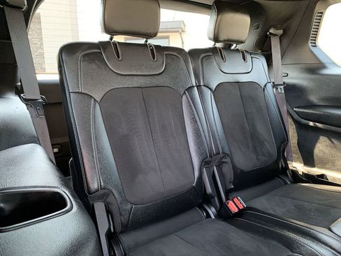 Used 2024 Jeep Grand Cherokee L Laredo image 30