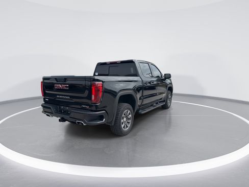 Used 2024 GMC Sierra 1500 AT4 w/ AT4 Preferred Package image 9