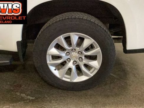 Used 2021 Chevrolet Silverado 1500 Custom w/ Custom Max Trailering Package AWD/4WD image 8