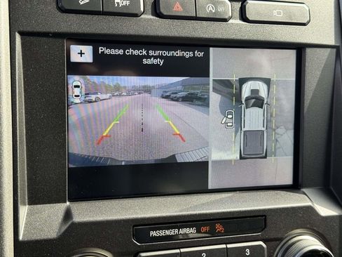 Used 2017 Ford F150 Raptor w/ Equipment Group 802A Luxury image 4