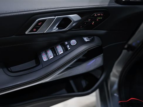 Used 2024 BMW ALPINA XB7 image 44