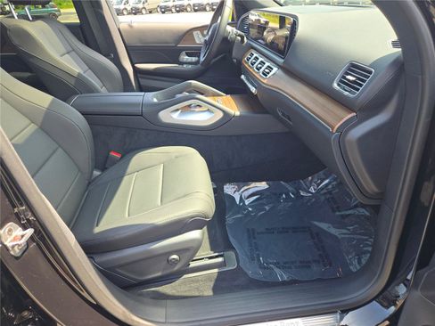 Used 2025 Mercedes-Benz GLE 450 4MATIC image 18