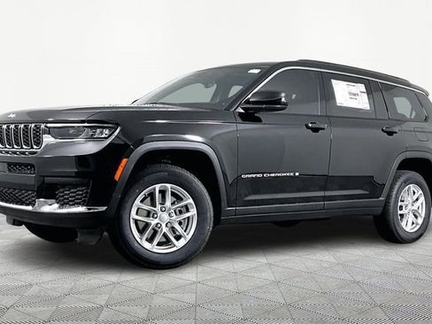 New 2026 Jeep Grand Cherokee L Laredo image 1