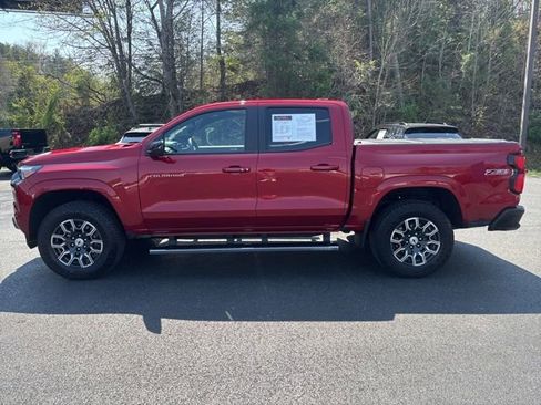 Used 2024 Chevrolet Colorado Z71 w/ Z71 Convenience Package 2 image 13