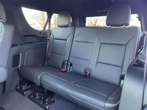 Certified 2024 Chevrolet Suburban Premier w/ Premium Package image 16