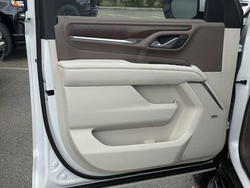 Used 2022 GMC Yukon Denali image 34