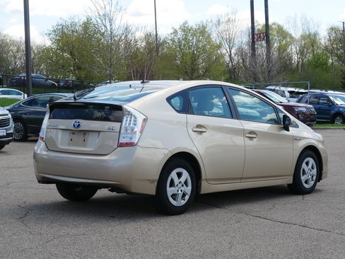 Used 2010 Toyota Prius Five FWD image 6