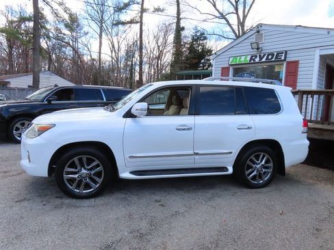 Used 2013 Lexus LX 570 4WD image 8