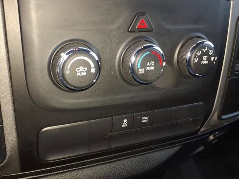 Used 2018 RAM 1500 Express w/ Express Value Package image 17