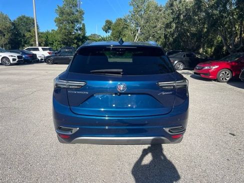 Used 2022 Buick Envision Avenir w/ Technology Package II FWD image 3