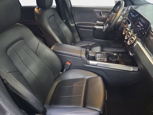 Used 2021 Mercedes-Benz GLB 250 image 10