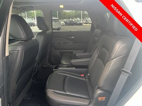 Certified 2024 Nissan Pathfinder SL w/ SL Premium Package AWD/4WD image 12