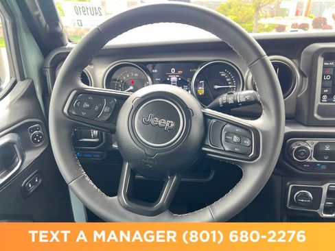 Used 2023 Jeep Wrangler Unlimited AWD/4WD image 14
