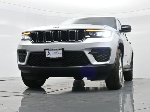 New 2025 Jeep Grand Cherokee Laredo X image 32