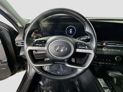 Used 2021 Hyundai Elantra Limited w/ Cargo Package FWD image 13