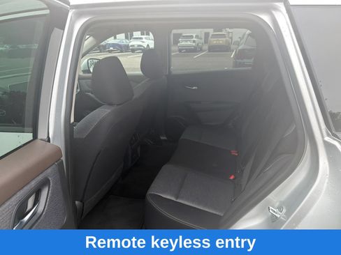 Used 2023 Nissan Rogue SV AWD/4WD image 16
