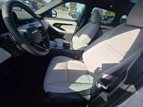 New 2026 Land Rover Range Rover Evoque S image 24