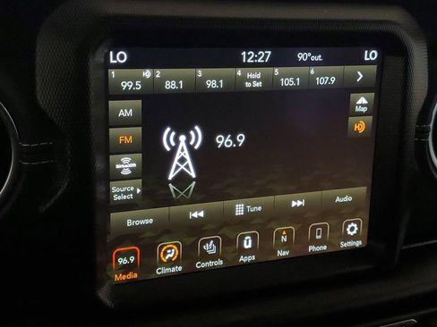 Used 2023 Jeep Wrangler Unlimited Sahara w/ Cold Weather Group AWD/4WD image 19