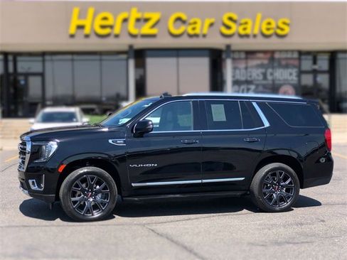 Used 2024 GMC Yukon SLT w/ SLT Premium Package image 1