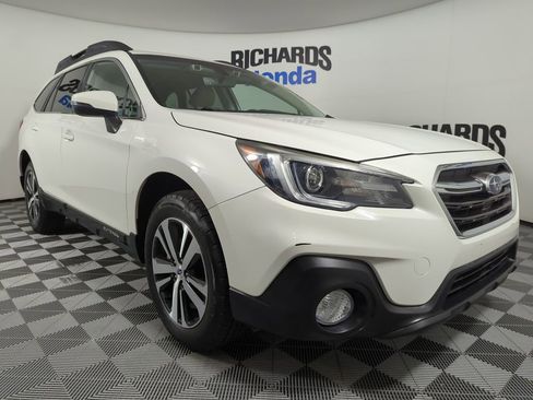Used 2019 Subaru Outback 2.5i Limited image 6