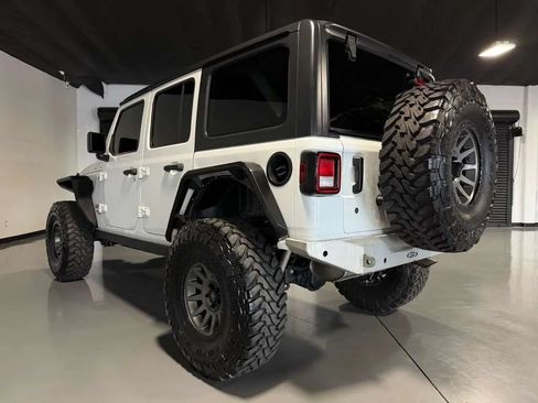 Used 2018 Jeep Wrangler Unlimited Sport S AWD/4WD image 6