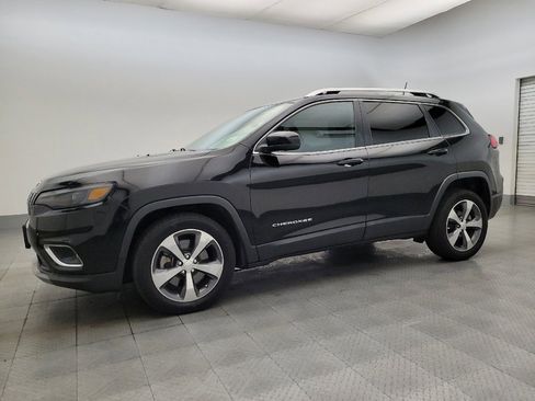 Used 2020 Jeep Cherokee Limited image 2