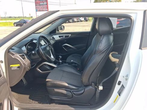 Used 2014 Hyundai Veloster w/ Style Package 02 FWD image 14