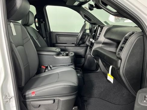 New 2026 RAM 3500 Tradesman AWD/4WD image 30