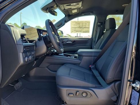 New 2026 Chevrolet Suburban LS w/ LS Custom Edition RWD image 18