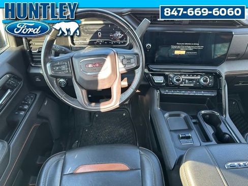 Used 2024 GMC Sierra 2500 AT4 w/ AT4 Premium Plus Package AWD/4WD image 14