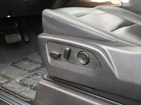 Used 2024 Chevrolet Silverado 1500 LT Trail Boss w/ Convenience Package II image 12