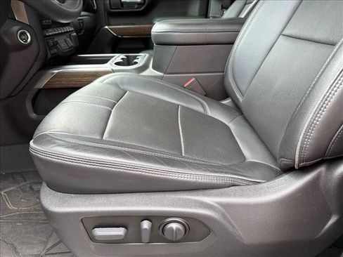 Used 2022 Chevrolet Silverado 1500 High Country w/ LPO, Dark Essentials Package AWD/4WD image 12