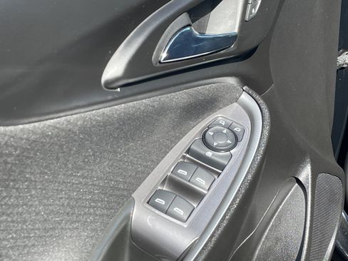 Used 2024 Chevrolet Malibu RS FWD image 19