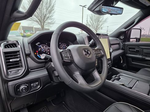 Used 2023 RAM 2500 Limited image 12