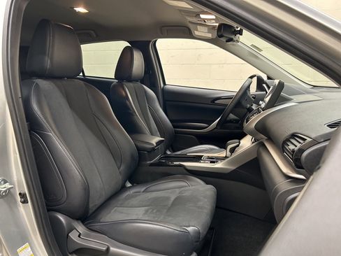 Used 2024 Mitsubishi Eclipse Cross SE image 10