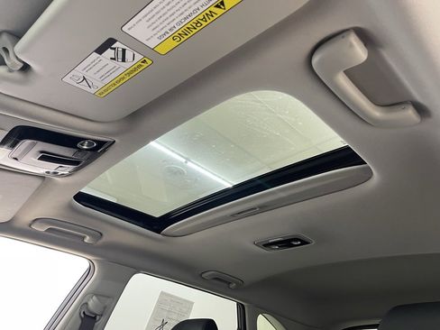 Used 2023 Kia Seltos EX image 20