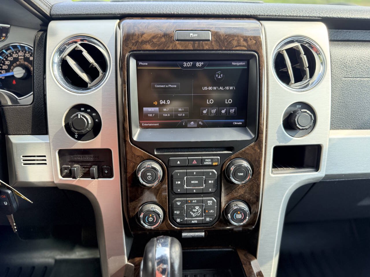 Used 2013 Ford F150 Platinum AWD/4WD image 24