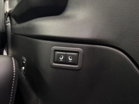 New 2025 Jeep Wagoneer L Series II w/ Convenience Group I image 15