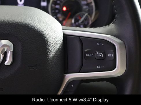Used 2022 RAM 1500 Big Horn AWD/4WD image 10