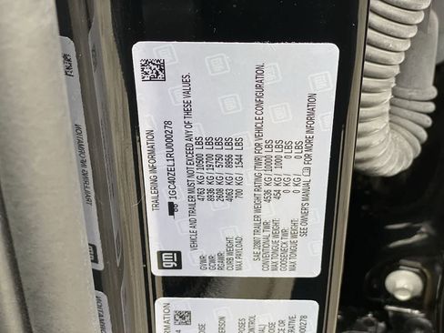 Used 2024 Chevrolet Silverado EV RST AWD/4WD image 28