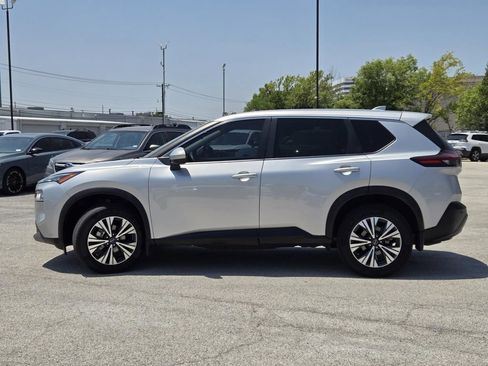 Certified 2023 Nissan Rogue SV FWD image 4