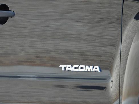 Used 2012 Toyota Tacoma PreRunner w/ SR5 Pkg image 7