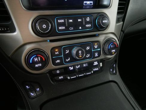 Used 2017 GMC Yukon Denali w/ Open Road Package AWD/4WD image 32