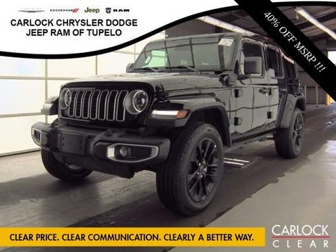 Used 2025 Jeep Wrangler Unlimited Sahara w/ Safety Group AWD/4WD image 1