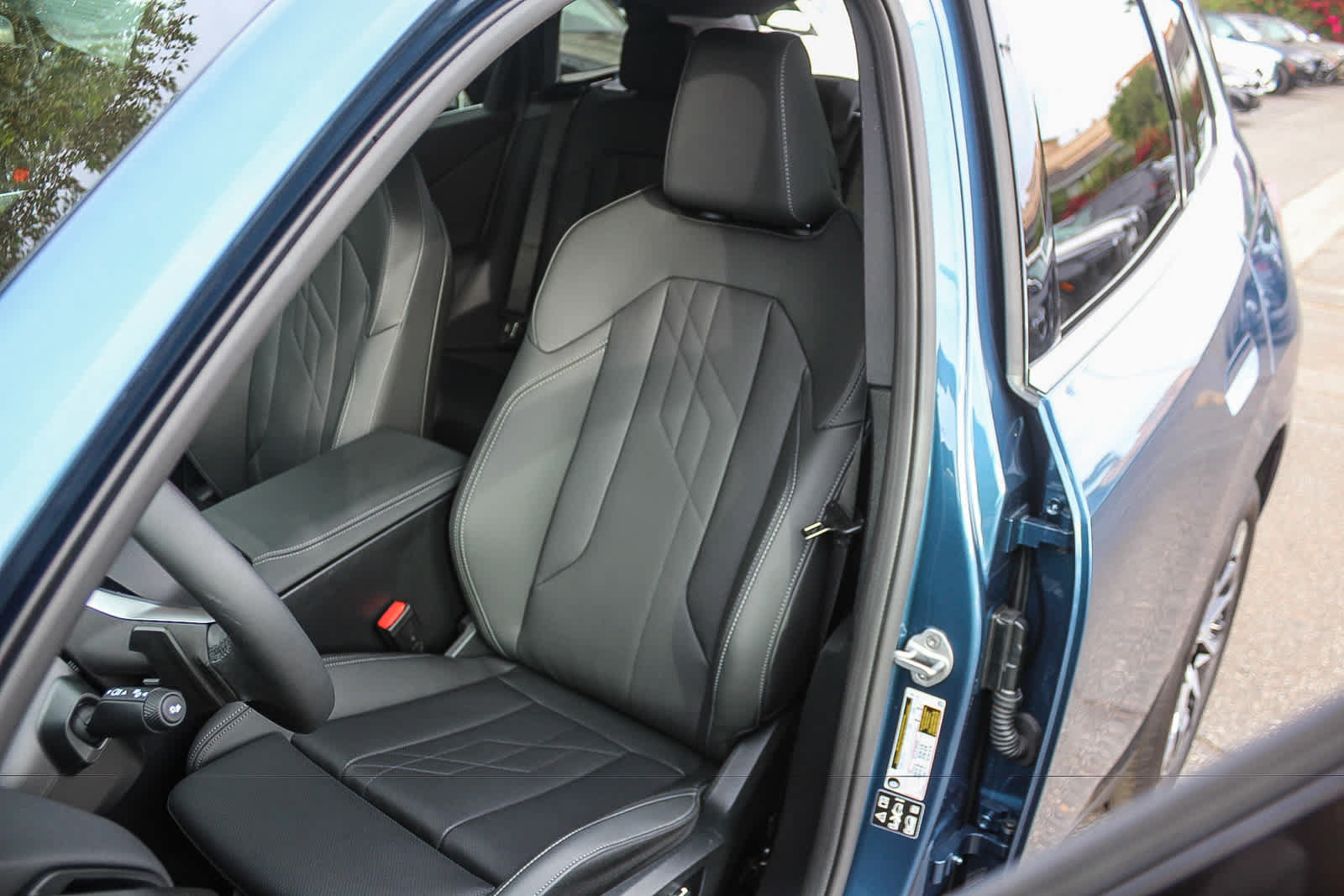 Used 2026 BMW X3 xDrive30i w/ Premium Package AWD/4WD image 32