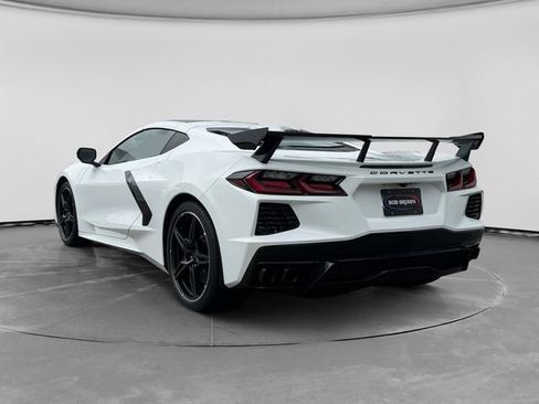 Used 2021 Chevrolet Corvette Stingray Premium Cpe w/ Z51 Performance Package RWD image 5